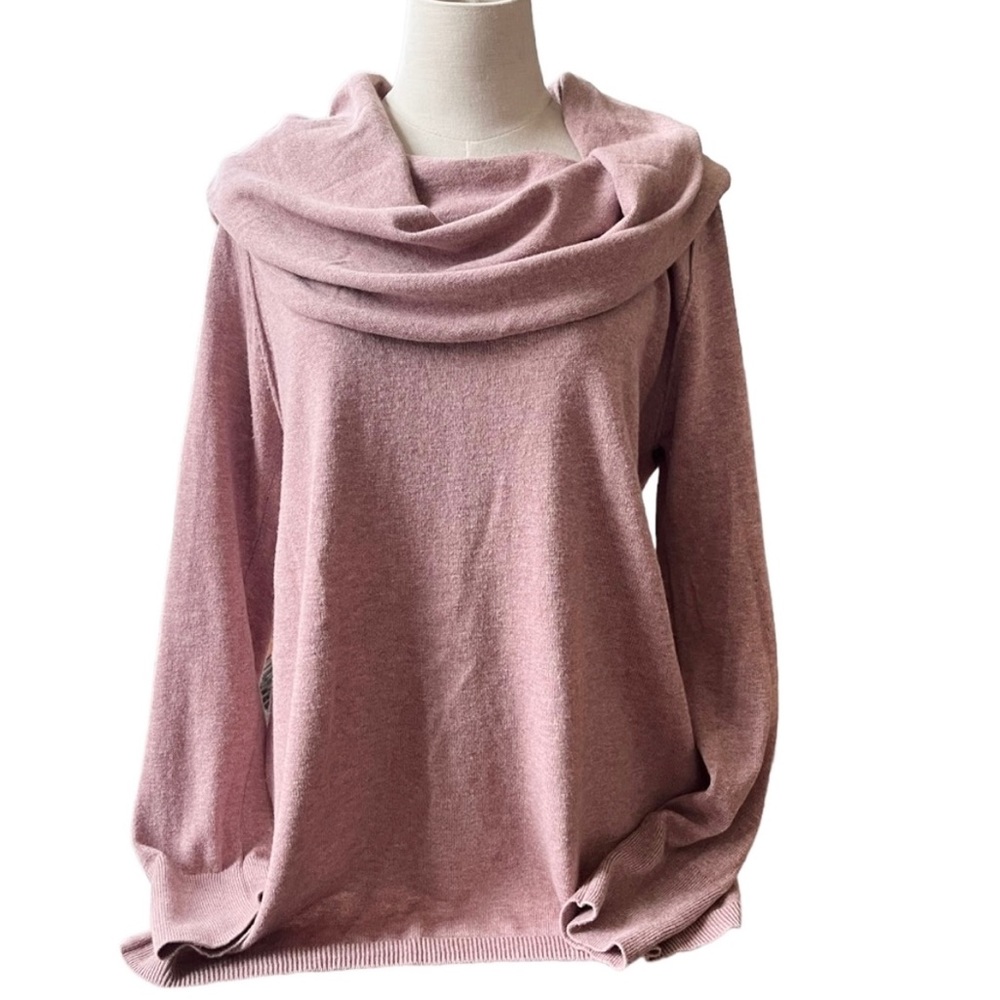 Shrinking Violet Sweater size: XL